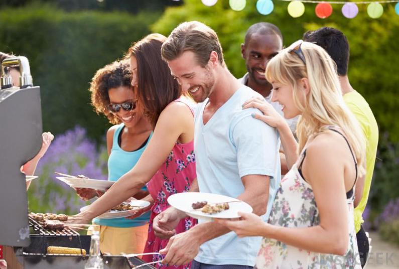 outdoor bbq party games